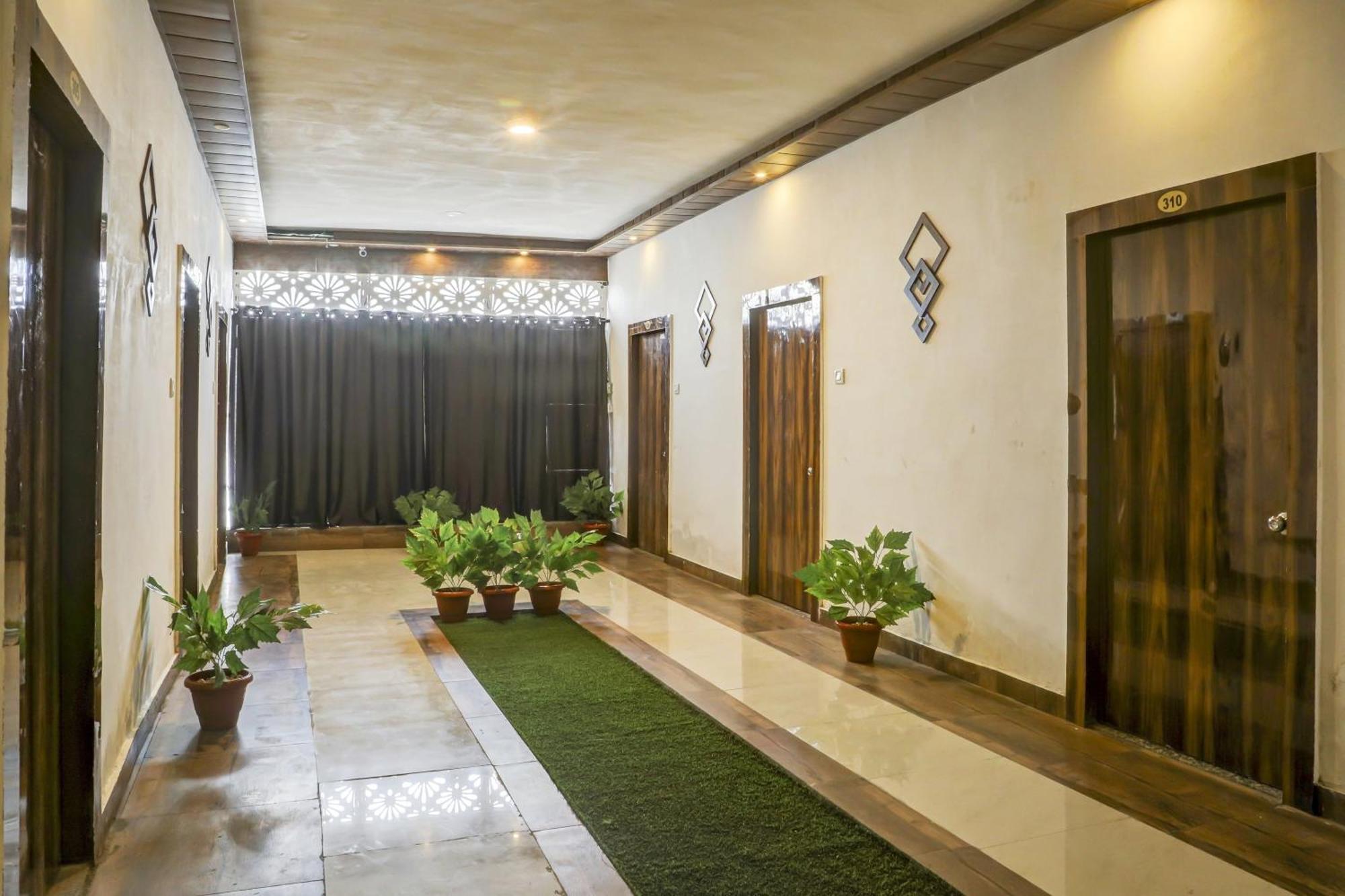فندق أو واي أو 47759 في آي بي كوتا المظهر الخارجي الصورة
